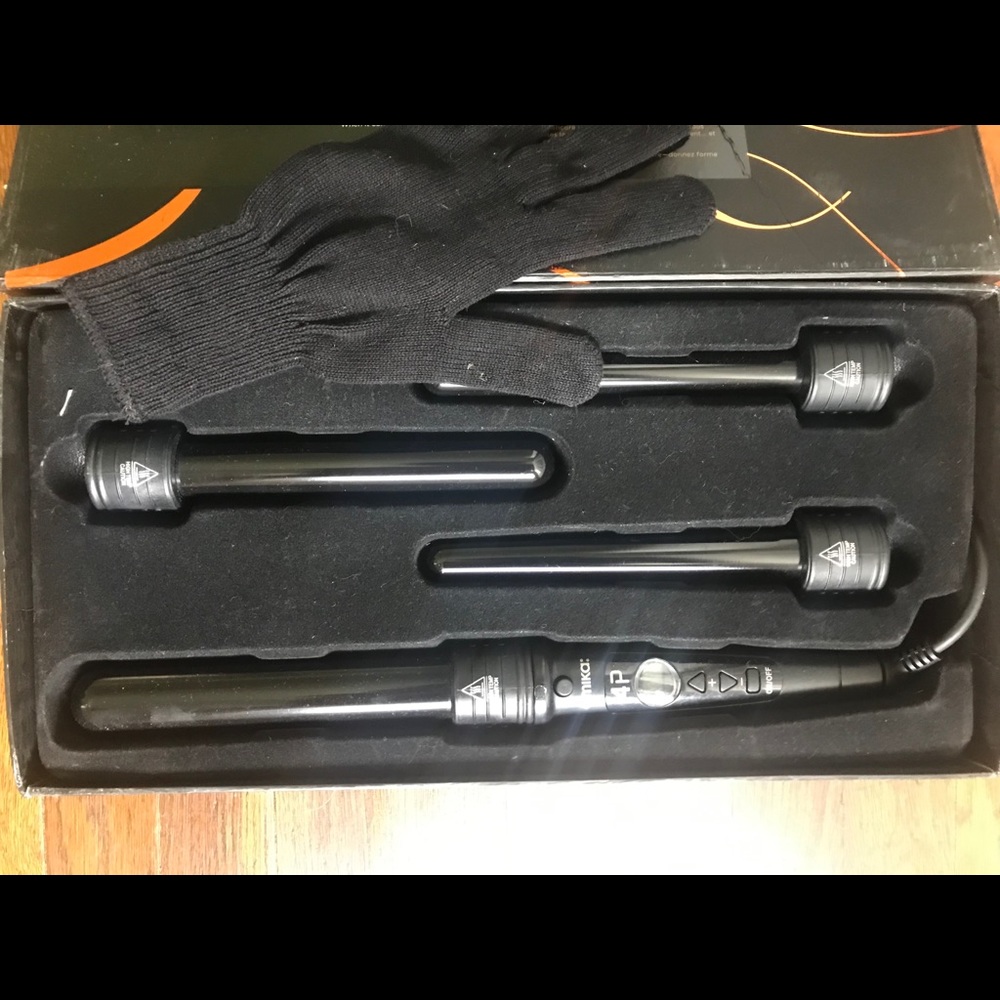Amika 4p curling wand